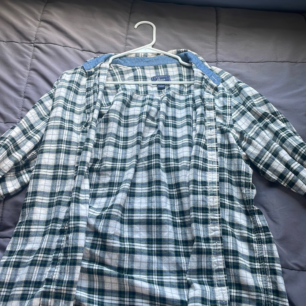 G.H Bass flannel medium